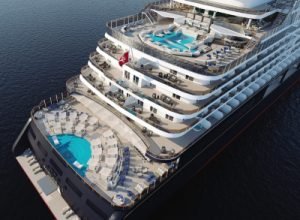 EXPLORA I_Astern Pool and Atoll Pool_01