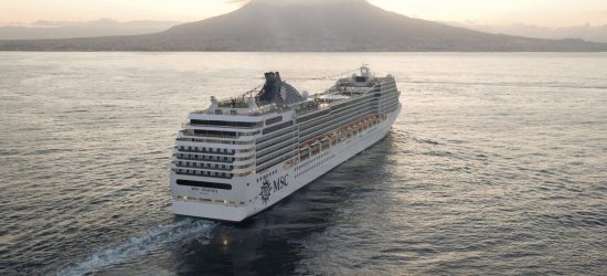 „PO_aerial_naples_01.jpg“ MSC Poesia / Schiffe von MSC